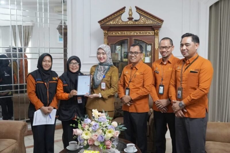 Sebagai bentuk komitmen nyata dalam menyukseskan program nasional, Wakil Gubernur Lampung, Jihan Nurlela, secara resmi menerima kunjungan tim validator dan petugas dari Badan Pusat Statistik (BPS)