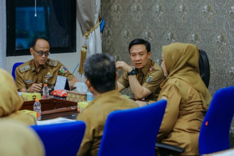 Sekdaprov Lampung Marindo Kurniawan memimpin rapat pengembangan RS Bandar Negara Husada (RSBNH) di Bandarlampung, Selasa (30/6/2026)