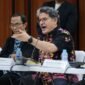 guru besar dari perguruan tinggi mitra menyimak jalannya diskusi bersama Kementerian Transmigrasi di Jakarta