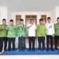 Gubernur Banten berfoto bersama pengurus DMI Provinsi Banten saat menerima kunjungan kerja di Gedung Negara Provinsi Banten