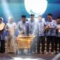 Gubernur Banten bersama jajaran pejabat dan tokoh agama menabuh beduk sebagai tanda dibukanya Musabaqah Tilawatil Quran (MTQ) ke-23 Provinsi Banten Tahun 2026 di Halaman Masjid Raya Al Bantani, KP3B, Curug