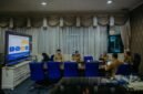 Marindo Kurniawan memimpin jalannya rapat Sosialisasi Pengisian dan Pemutakhiran Data pada Sistem Informasi Pemerintah Daerah Badan Usaha Milik Daerah