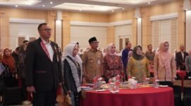 Gubernur Lampung, Rahmat Mirzani Djausal. Menghadiri Acara Ikatan Bidan Indonesia (IBI).