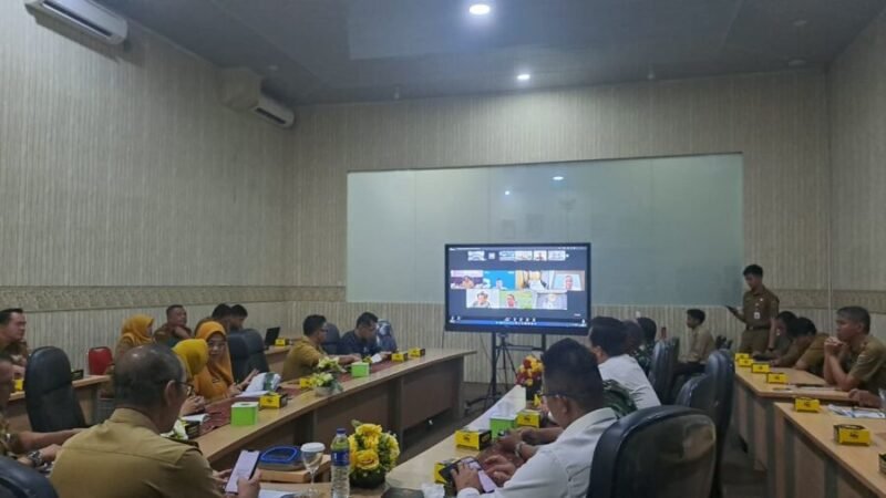 Yanyan Ruchyansah, memimpin jajaran pejabat daerah dalam Rapat Koordinasi Pengendalian Inflasi Daerah Tahun 2026