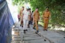 Gubernur Banten meninjau progres pembangunan Jembatan Piano di Desa Mekarsari, Kecamatan Carenang, Kabupaten Serang, Selasa (21/7/2026)