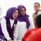 Ketua TP PKK Provinsi Banten bersama Ketua TP PKK Kota Tangerang dan Kakanwil Ditjenpas Banten berbincang langsung dengan seorang anak binaan pada rangkaian peringatan Hari Anak Nasional 2026 di LPKA Kelas I Tangerang, Kota Tangerang, Banten
