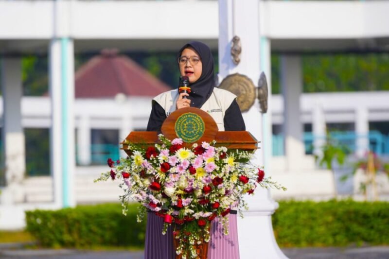 Foto sambutan Direktur Direktorat Riset dan Pengabdian UMY dalam penerjunan KKN UMY semester genap Tahun Akademik 2025/2026
