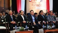 Menteri Koordinator Bidang Infrastruktur dan Pembangunan Kewilayahan Agus Harimurti Yudhoyono (AHY) bersama Menteri Transmigrasi M. Iftitah Sulaiman Suryanagara menghadiri pelepasan Tim Ekspedisi Patriot 2026 di Jakarta