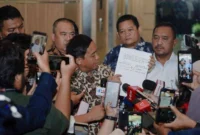 Menteri Kehutanan Raja Juli Antoni saat memberikan keterangan dalam konferensi pers di Jakarta, Sabtu (4/7/2026). (Jennus)