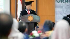 Guru Besar KPI FSIP UMY, Prof. Dr. Mahli Zainuddin, M. Si