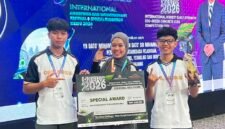 Mahasiswa Teknik UMY yang berhasil meraih tiga penghargaan di Kompetisi Beton Internasional Malaysia