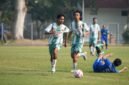 Foto lomba Sepakbola yang diikuti oleh tim PT Telkom Indonesia melawan UPY dalam rangka semarak HUT ke-81 RI yang digelar oleh UMY di Lapangan Sepakbola UMY