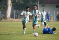 Foto lomba Sepakbola yang diikuti oleh tim PT Telkom Indonesia melawan UPY dalam rangka semarak HUT ke-81 RI yang digelar oleh UMY di Lapangan Sepakbola UMY