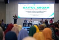Foto Sekretaris BPH (Badan Pembina Harian) UMY, H. Arba Riksawan Qomaru, S.E., saat menyampaikan sambutan dalam kegiatan Baitul Arqam dosen tetap UMY