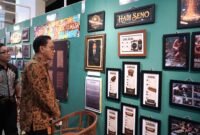 Wakil Wali Kota Yogyakarta Wawan Harmawan meninjau pameran show case Babad Siti Kemantren #4 di Taman Budaya Embung Giwangan, Sabtu (5/9/2026). (Joke/Pemkot)