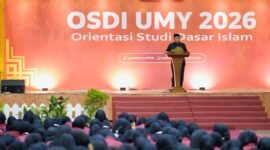 Ketua BPH UMY, Dr. Agung Danarto saat membuka rangkaian OSDI MABA UMY TA 2026/2027