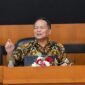 Foto Prof. Sarwidi, saat menyampaikan materi dalam kegiatan Bimtek Penilaian Awal Kerentanan Bangunan, yang diselenggarakan oleh BNPB bersama Pusat Studi Lingkungan dan Bencana (PSLB) UMY
