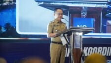 Pejabat Pemprov Lampung menyampaikan laporan pelaksanaan kegiatan dalam Rapat Koordinasi Daerah (Rakorda)