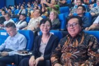Ketua SMSI Pusat Firdaus berfoto bersama Ketua Beijing Security and Protection Industry Association (BSPIA) yaitu Zhang Ying.