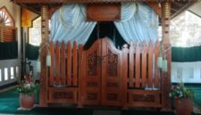 Cungkup Makam Ki Ageng Wonosobo di Dusun Wanusaba, Plobangan, Selomerto, Wonosobo, yang menjadi tujuan ziarah warga secara turun-temurun.