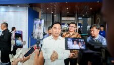 Wakil Gubernur Banten Achmad Dimyati Natakusumah saat diwawancarai awak media di sela acara Indo Halal International Industry Expo (IHIEX) 2026 di ICE BSD