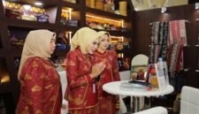 Ketua Umum Pengprov FGI Lampung Purnama Wulan Sari Mirza menyampaikan arahan dan melepas atlet senam ritmik Tri Wahyuni secara virtual untuk memperkuat Kontingen Indonesia di Asian Games 2026 Jepang, Sabtu (26/9/2026).