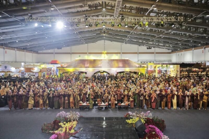 Suasana pembukaan Pameran Kerajinan Nusantara (Kriyanusa) 2026 di Hall A dan B JICC, Jakarta, Sabtu (26/9/2026). Pameran yang berlangsung 26–30 September 2026 ini menghadirkan 410 stan dari berbagai daerah di Indonesia.