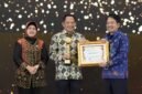 Kemendagri raih penghargaan Mitra Terbaik pada Anugerah Hari Statistik Nasional 2026.