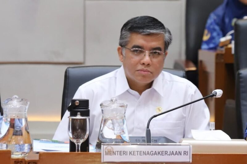 Menteri Ketenagakerjaan Yassierli saat menghadiri agenda kerja Kemnaker di Jakarta. Kemnaker mengimbau perusahaan calon mitra untuk mendaftarkan diri dalam Program MagangHub Batch 3 Angkatan II yang periodenya berlangsung mulai 28 September hingga 22 Oktober 2026.