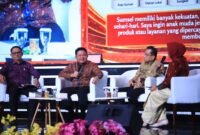 Herman Deru menyampaikan paparan saat menjadi narasumber dalam Talkshow Interaktif 