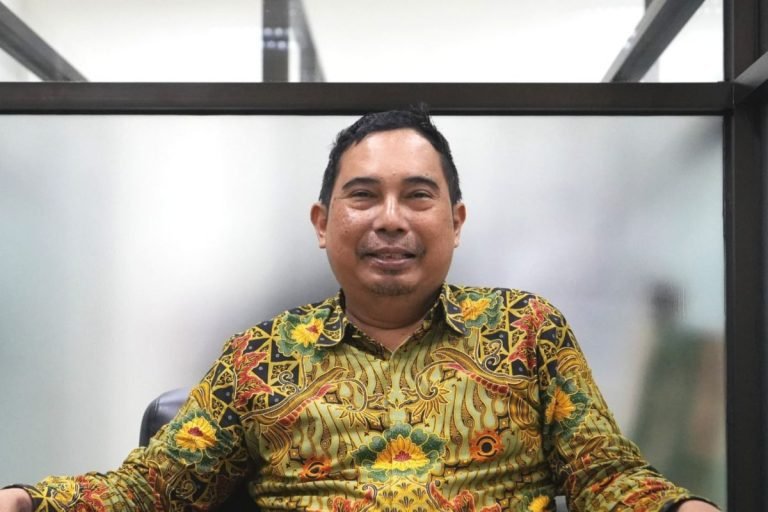 Dosen FH UMY, Dr. Trisno Raharjo, S.H., M.Hum.,