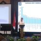 Wakil Menteri Dalam Negeri Akhmad Wiyagus memaparkan capaian Standar Pelayanan Minimal (SPM) Tuberkulosis kabupaten/kota se-Jawa Tengah dalam Pertemuan Monitoring dan Evaluasi ACF TBC di Karanganyar, Senin (28/9/2026).