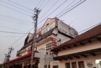 kebakaran yang melanda toko ritel
