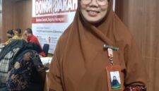 Dirut PT. Umat Mandiri Berkemajuan
Uang Wari, S.E., M.Ek pada acara Donor Darah di Prime UMY Dormitory, Jum'at (2/10/2026). 