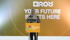 Foto Ana Windyawati, S.H., M.H., Staf Ahli Gubernur Bidang Hukum, Pemerintahan, dan Politik saat menyampaikan sambutan Gubernur dalam kegiatan _The Future Fest_ 2026 yang digelar Yayasan Mata Garuda LPDP di Sportorium UMY