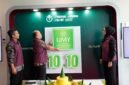 Wakil Rektor Bidang Pendidikan, Kewirausahaan, dan Alumni UMY, Prof. Dr. Zuly Qodir, M.Ag., melakukan seremonial Kick-off Penmaru UMY 2027/2028 dengan menempel logo UMY