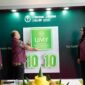 Wakil Rektor Bidang Pendidikan, Kewirausahaan, dan Alumni UMY, Prof. Dr. Zuly Qodir, M.Ag., melakukan seremonial Kick-off Penmaru UMY 2027/2028 dengan menempel logo UMY