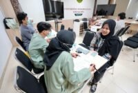 proses cek kesehatan gratis yang diselenggarakan oleh UMY dan UPTD Puskesmas 1 kepada civitas UMY