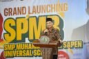Foto Rektor UMY dalam sambutan peluncuran penerimaan murid baru SMP MSUS di Gedung SD MSUS, Gatak