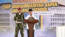 Foto Ketum PP Muhammadiyah saat memberikan amanatnya dalam acara Peletakan Batu Pertama SMP MSUS yang diinisasi oleh UMY