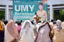 Foto civitas academica UMY melaksanakan salat Istisqa yang dipimpin oleh Ustadz Dr. Muhammad Ikhwan Ahada, Bendahara BPH UMY