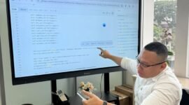 Foto dosen Farmasi UMY yang meraih Peringkat Keempat Dunia pada Topik _Mobile App_ Versi ScholarGPS 2026, Dr. apt. Muhammad Thesa Ghozali, M.Sc.,